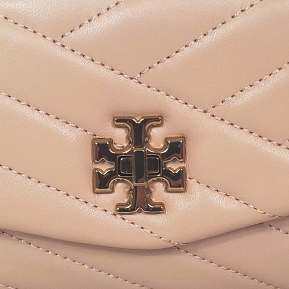 Tory Burch Kira Chevron Chain Wallet - Picture 2 of 11